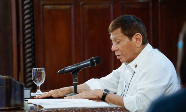 Inmitten der Knappheit von Impfungen will Duterte, dass COVID-19-Vax-Verweigerer inhaftiert werden